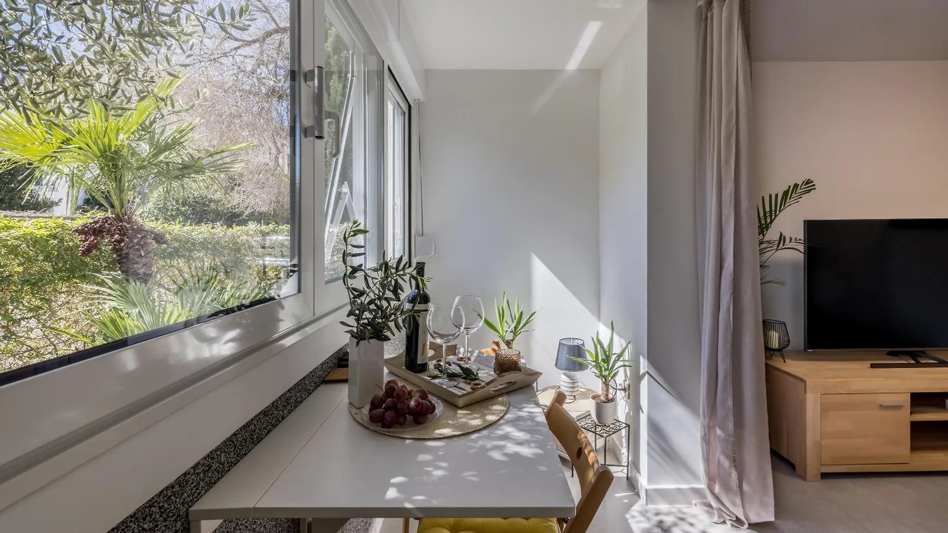 Olive Shade - Apartment Near The Beach Split